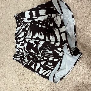 Lululemon High Rise 4” Shorts